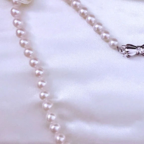 MIKIMOTO Sea Magic White Pearl Necklace - Picture 8 of 10